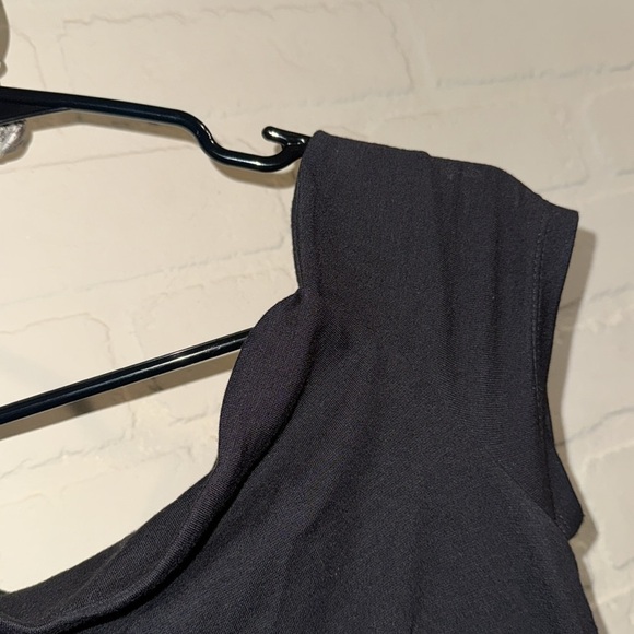 Loft dress Black Women's 4 petite scalloped capped sleeve stretch NEW - Picture 4 of 7